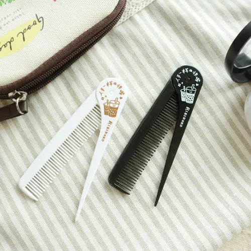 Li Li Kou Kou Folding Pintail Comb (White / Black) SME-128